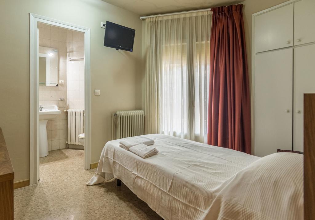 Hostal Sant Miquel บาลาเกย์ ภายนอก รูปภาพ